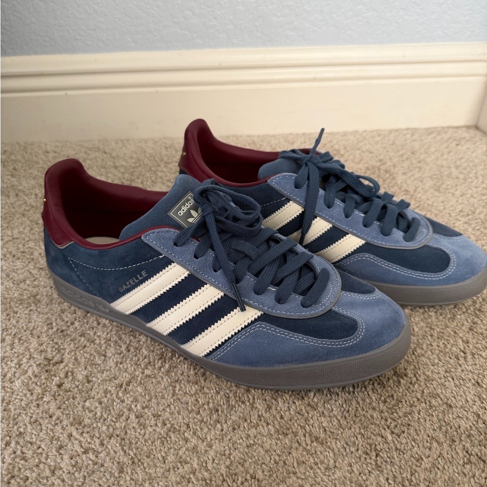 Adidas Gazelle Blue and Burgundy Men's Shoes size 10.5